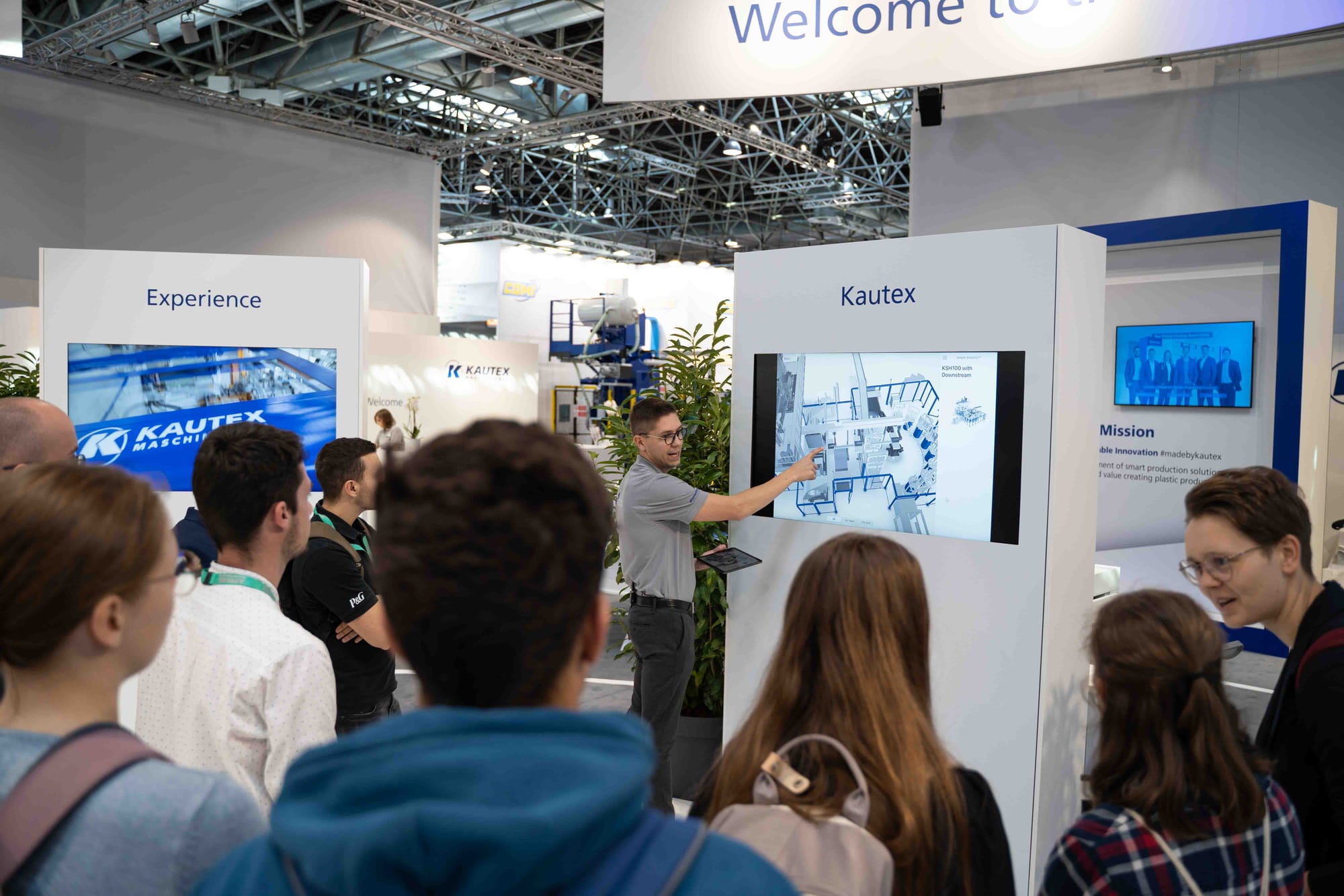 Smarte Messedigitalisierung: Kautex revolutioniert Messe-Auftritt mit 3D-Technologie